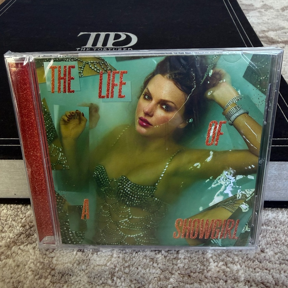 Taylor Swift CD The Life of a Showgirl Original Cover. NO POSTER